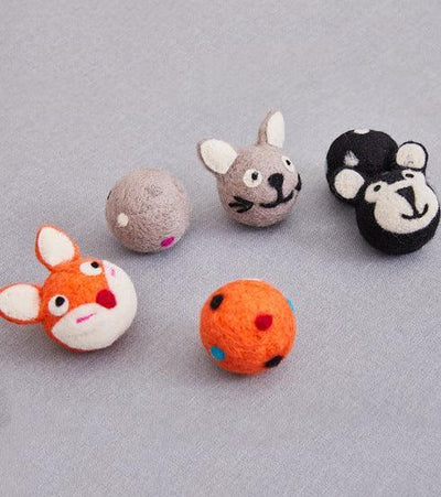 Interactive Cat Toy Balls with Bell – Multi-Color Pack